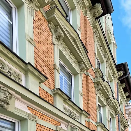 Art Deco Design Apartment, 65 Zoll Tv, Waschtrockner, Lage, Am Markt Apartment Gera