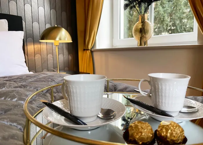 Apartment Art Deco Design Apartment, 65 Zoll Tv, Waschtrockner, Lage, Am Markt Gera