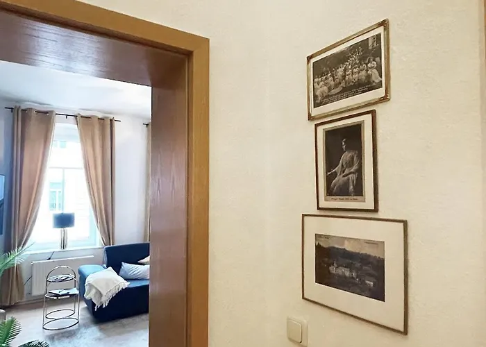 Apartment Art Deco Design Apartment, 65 Zoll Tv, Waschtrockner, Lage, Am Markt Gera